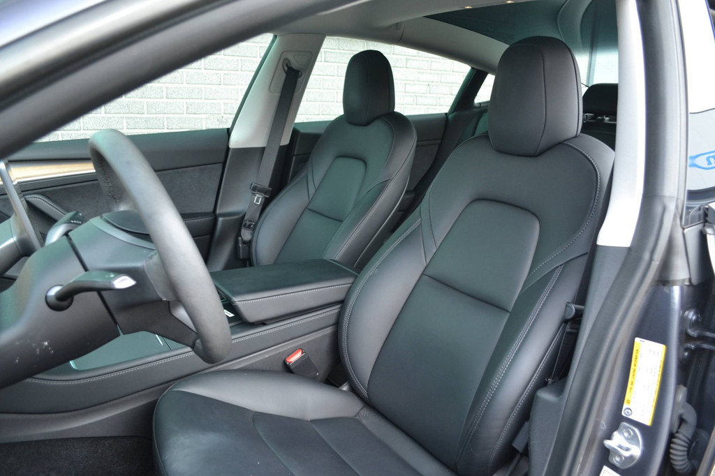 Tesla Model 3 (N809RN) met abonnement