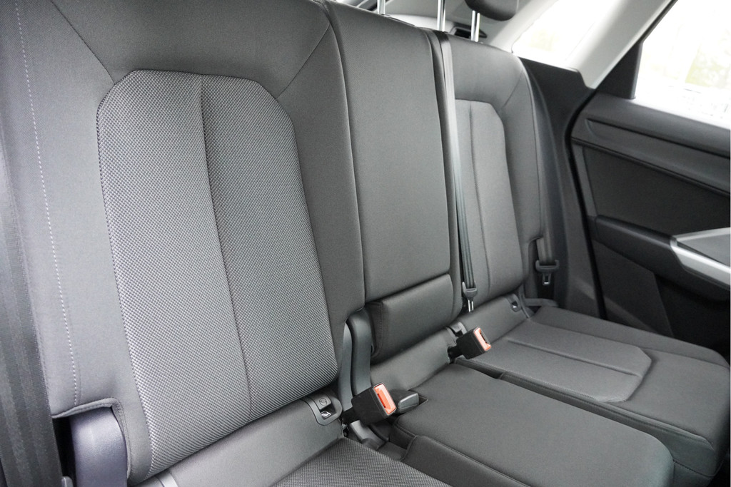 Audi Q3 (L033GR) met abonnement