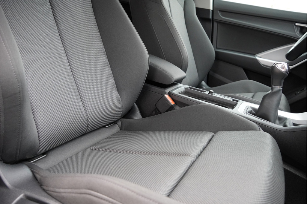 Audi Q3 (L033GR) met abonnement