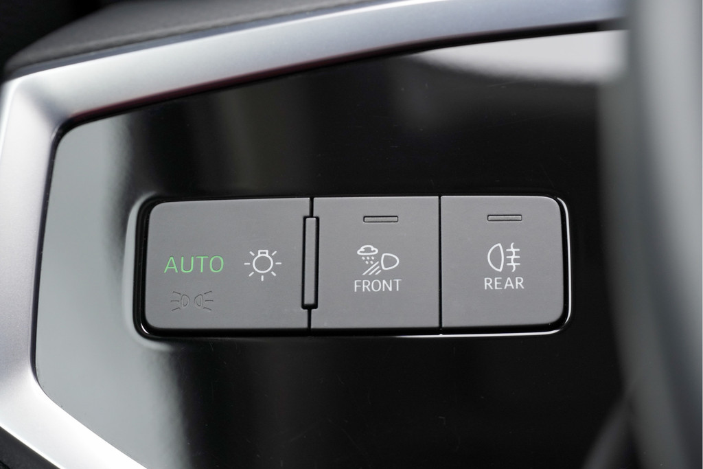 Audi Q3 (L033GR) met abonnement