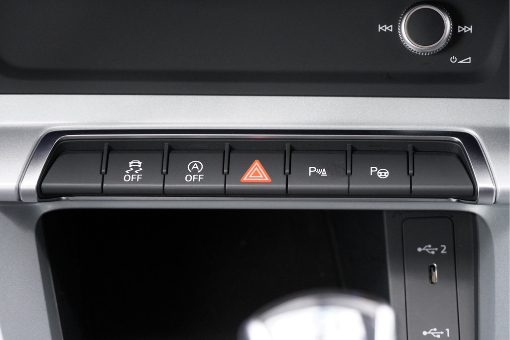 Audi Q3 (L033GR) met abonnement