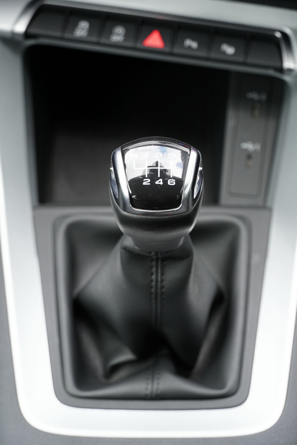 Audi Q3 (L033GR) met abonnement