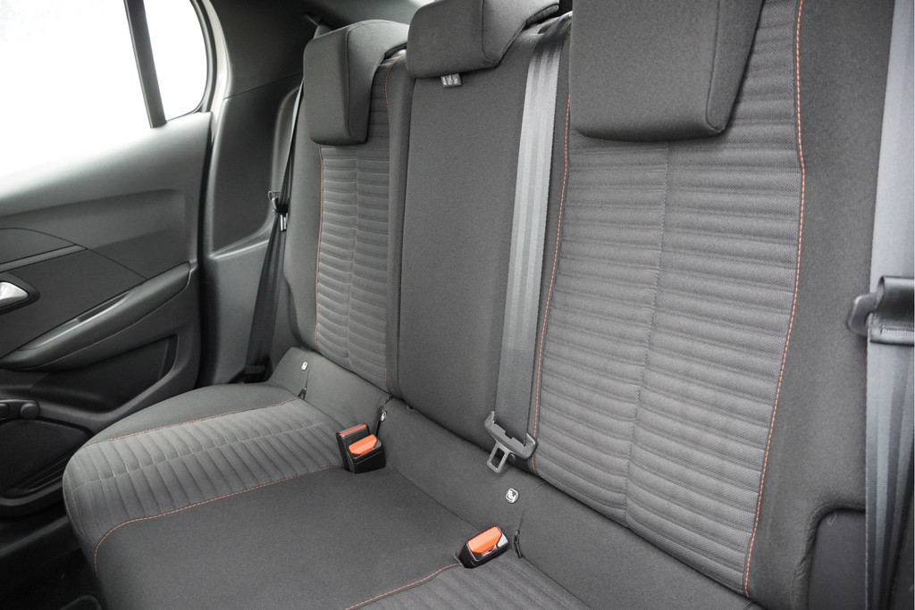 Peugeot 208 (H158RR) met abonnement