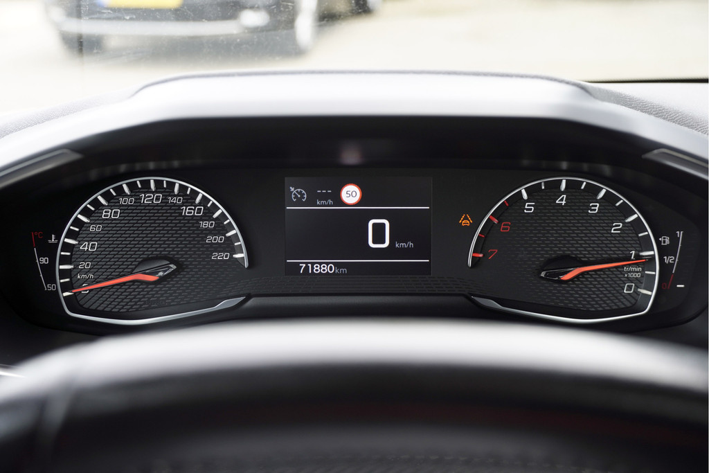 Peugeot 208 (H158RR) met abonnement