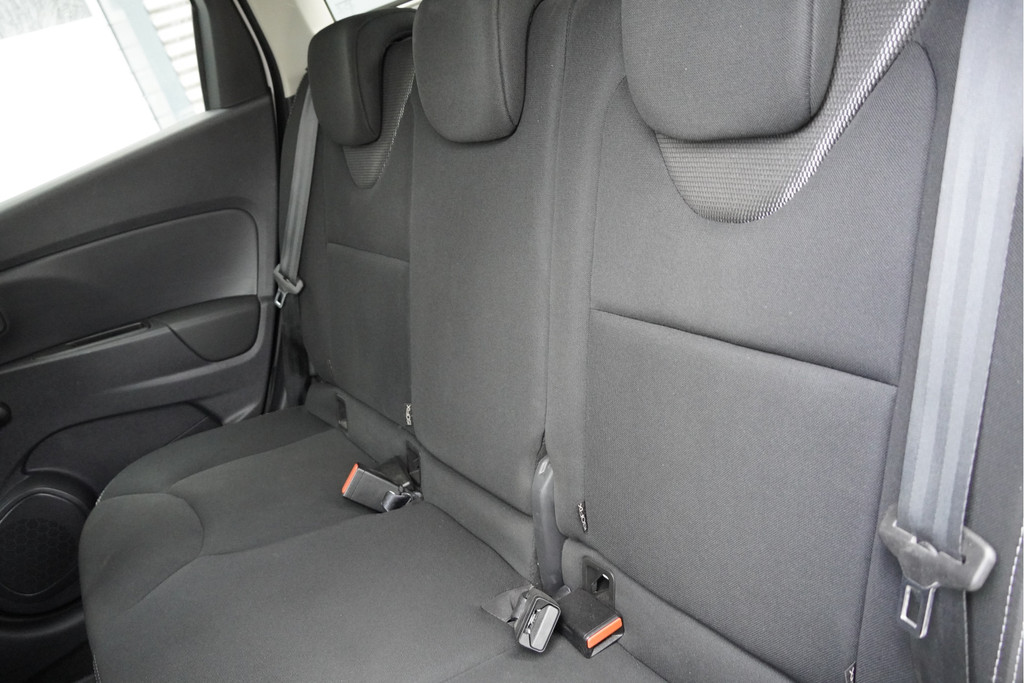 Renault Clio (H283XT) met abonnement