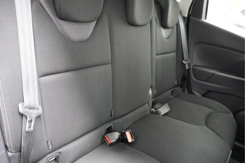 Renault Clio (H283XT) met abonnement