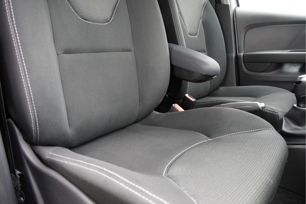 Renault Clio (H283XT) met abonnement