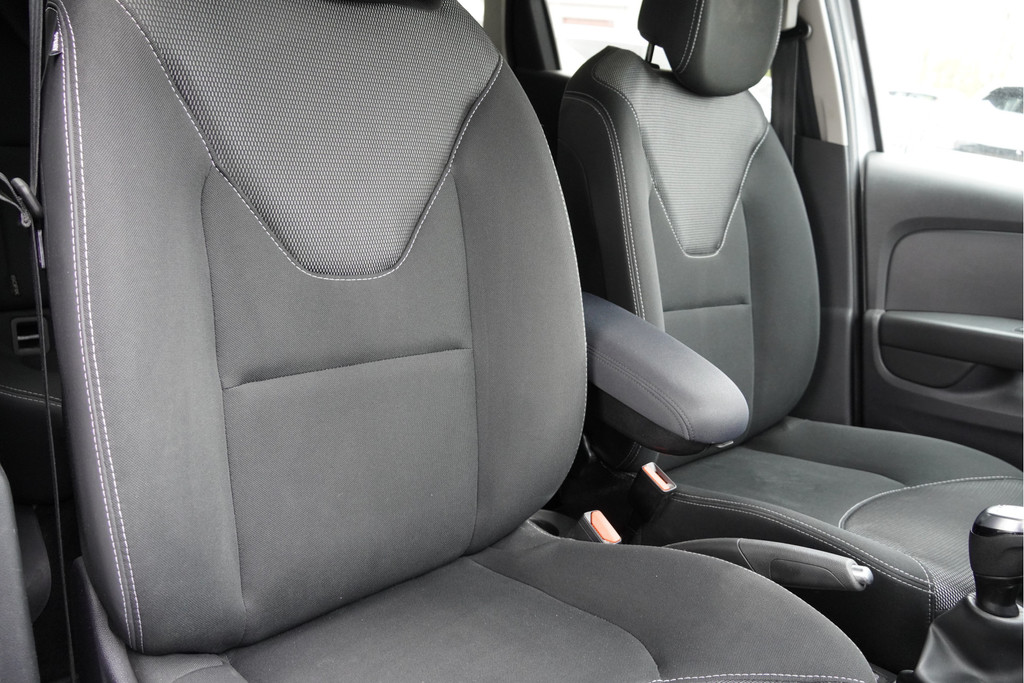 Renault Clio (H283XT) met abonnement