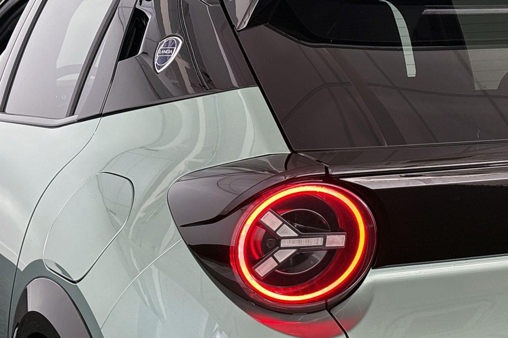 Lancia Ypsilon (JTB16J) met abonnement
