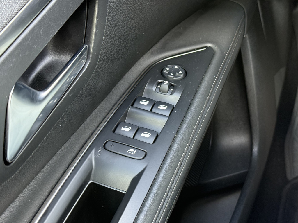 Peugeot 5008 (K767KD) met abonnement