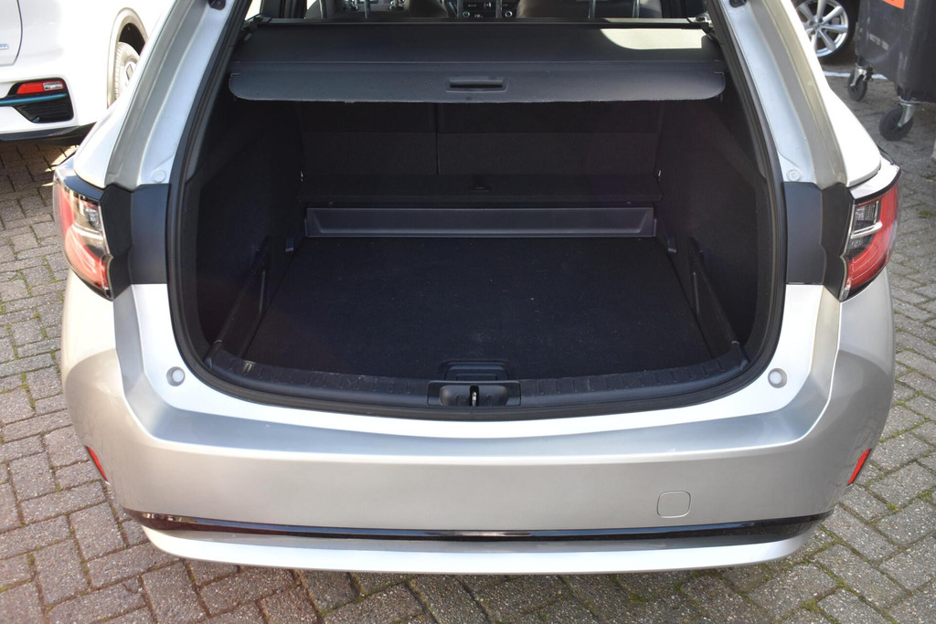 Toyota Corolla Touring Sports (R498KH) met abonnement
