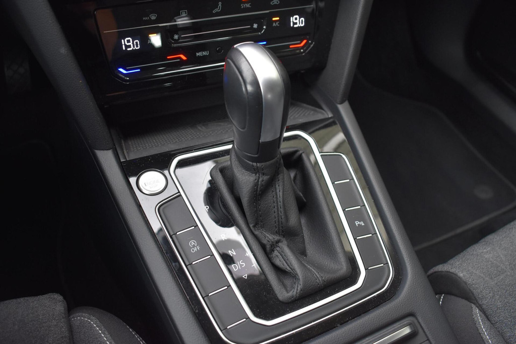 Volkswagen Passat (R688BR) met abonnement