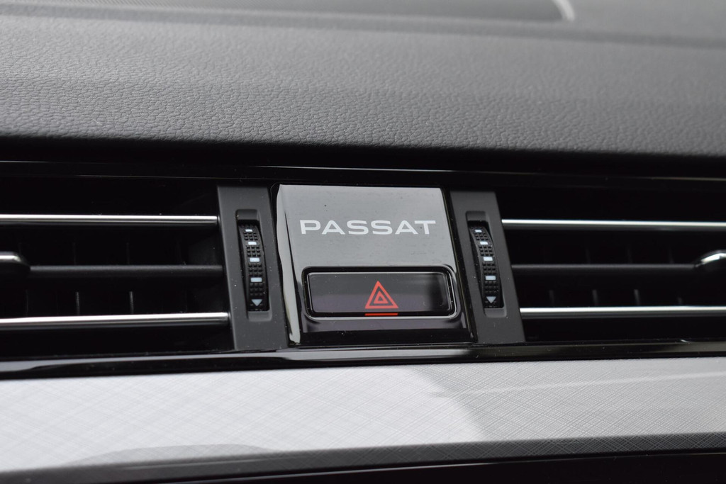Volkswagen Passat (R688BR) met abonnement