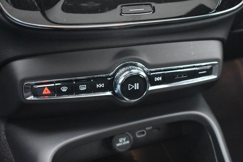 Volvo C40 (N079TL) met abonnement