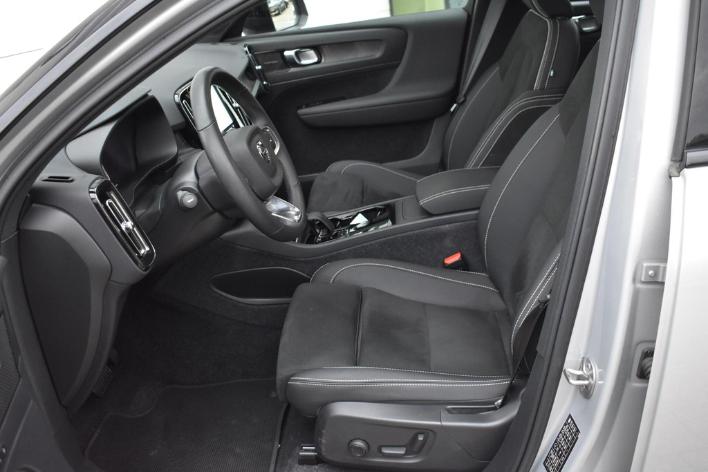 Volvo C40 (N079TL) met abonnement