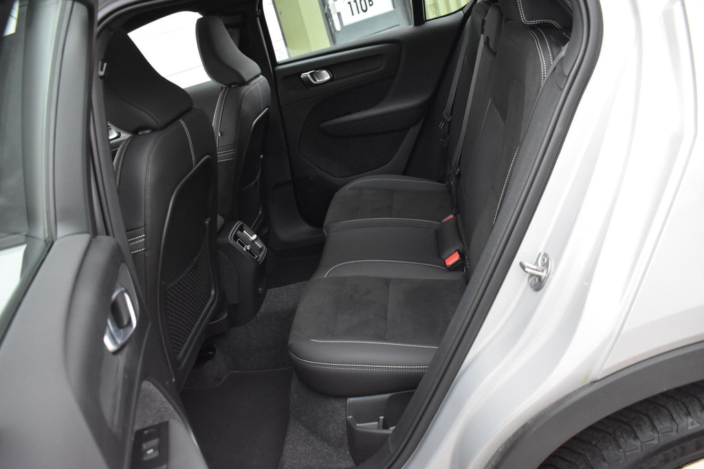 Volvo C40 (N079TL) met abonnement