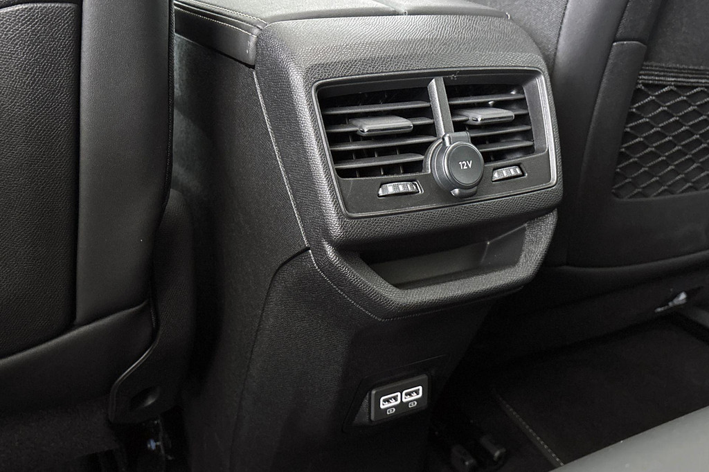 Peugeot 3008 (KFP56V) met abonnement