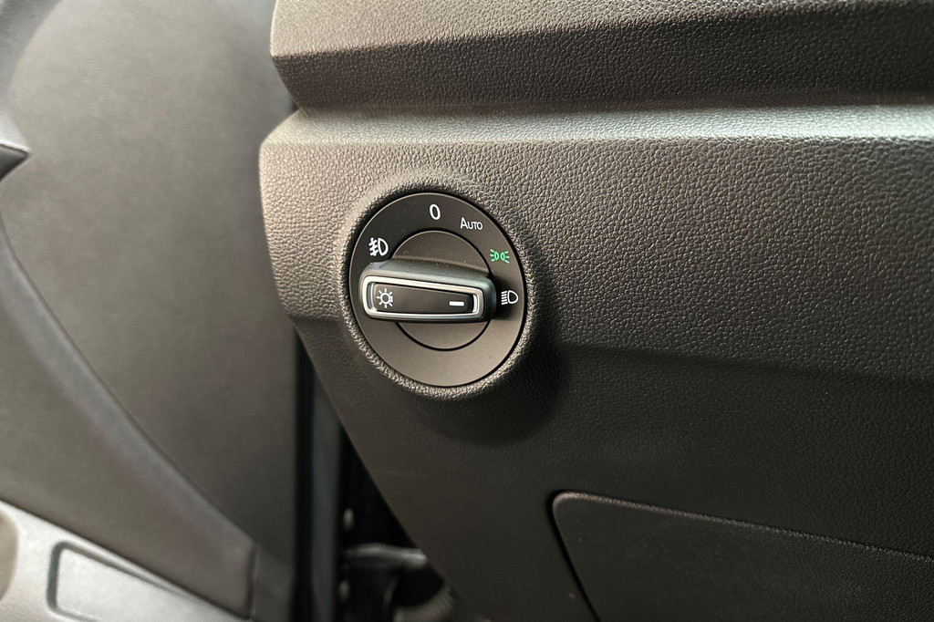 Volkswagen T-Roc (J284VD) met abonnement