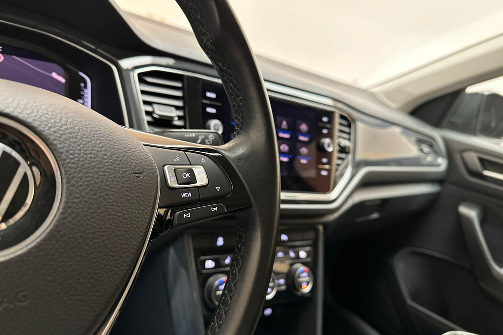 Volkswagen T-Roc (J284VD) met abonnement