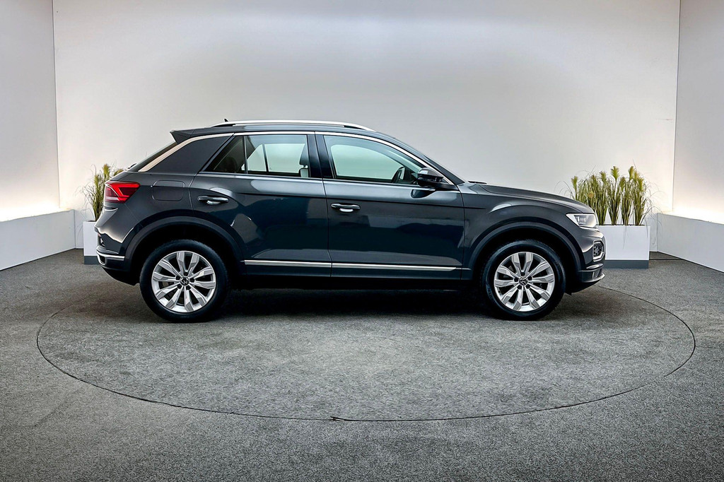 Volkswagen T-Roc (J284VD) met abonnement
