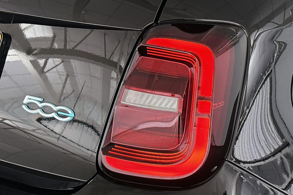 Fiat 500 (X483FR) met abonnement