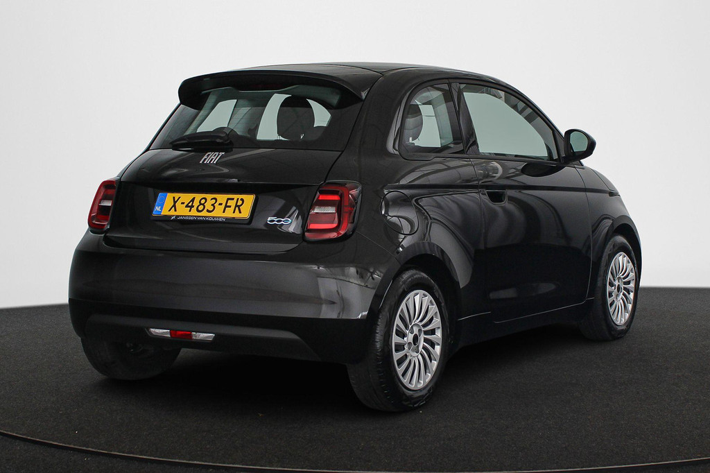 Fiat 500 (X483FR) met abonnement