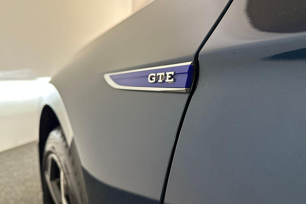 Volkswagen Passat (HZV39S) met abonnement