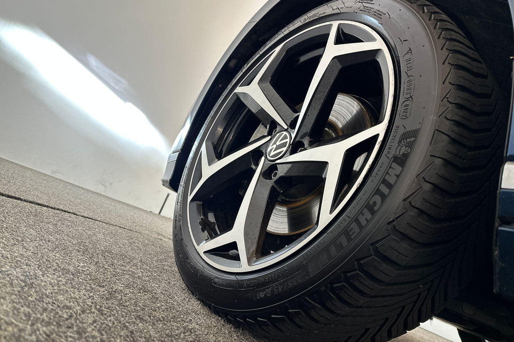 Volkswagen Passat (HZV39S) met abonnement