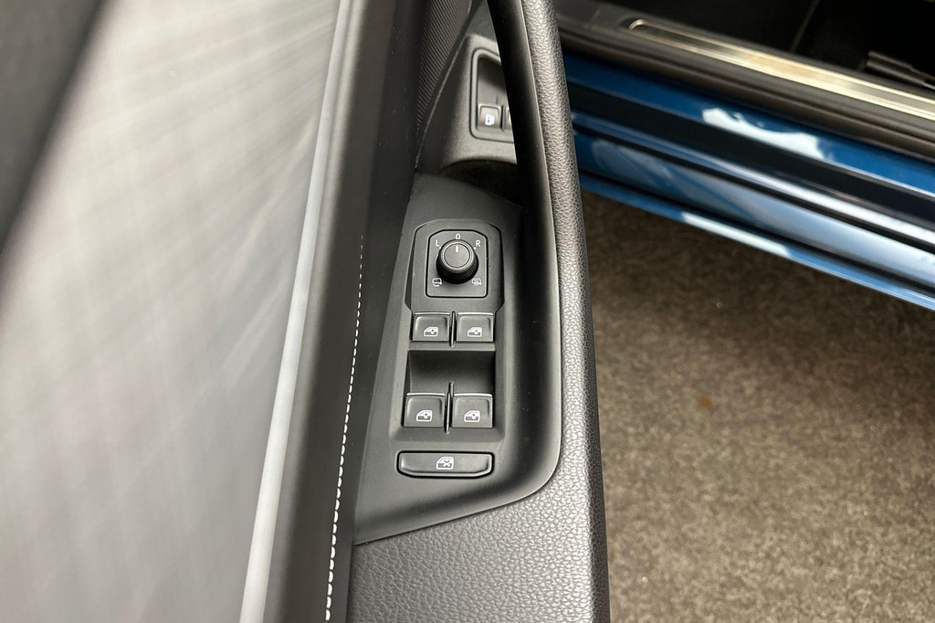 Volkswagen Passat (HZV39S) met abonnement