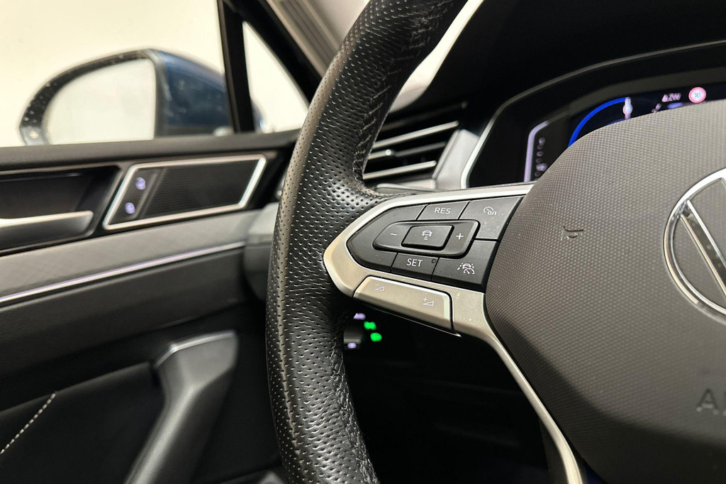 Volkswagen Passat (HZV39S) met abonnement