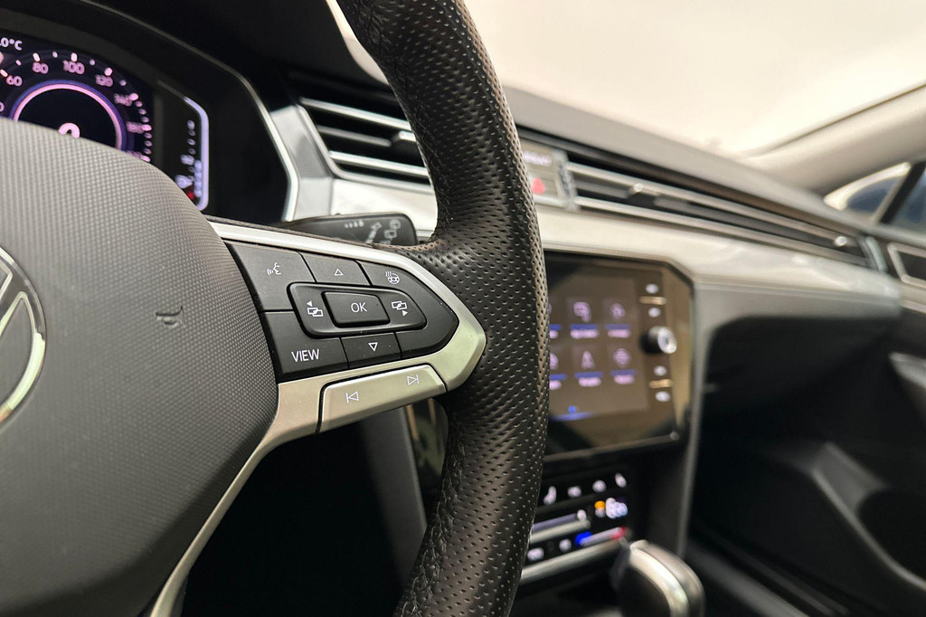 Volkswagen Passat (HZV39S) met abonnement