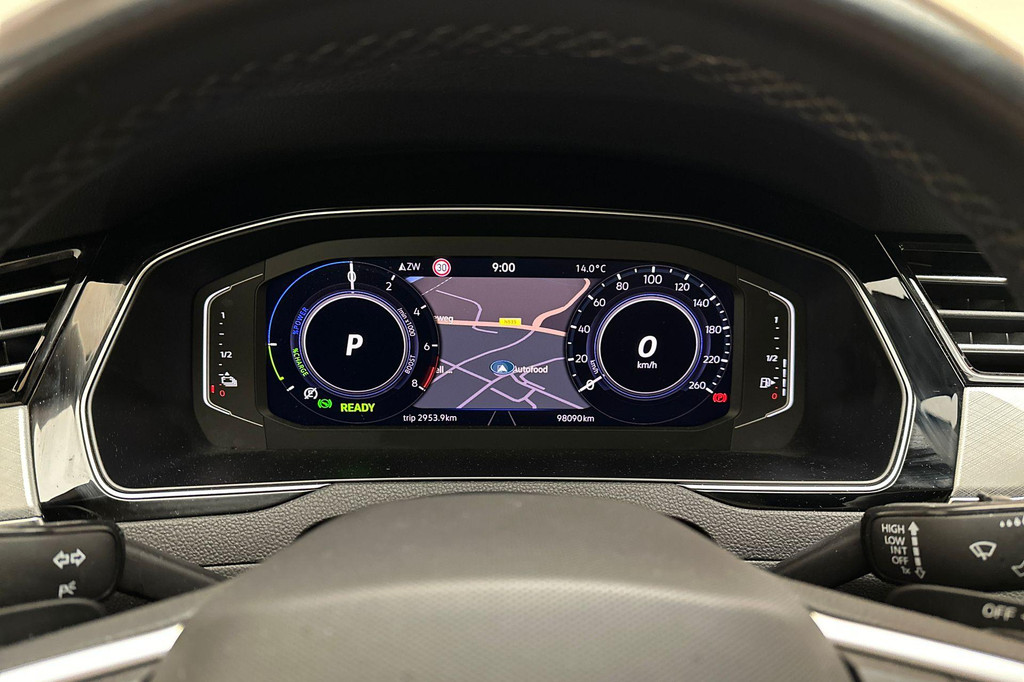 Volkswagen Passat (HZV39S) met abonnement