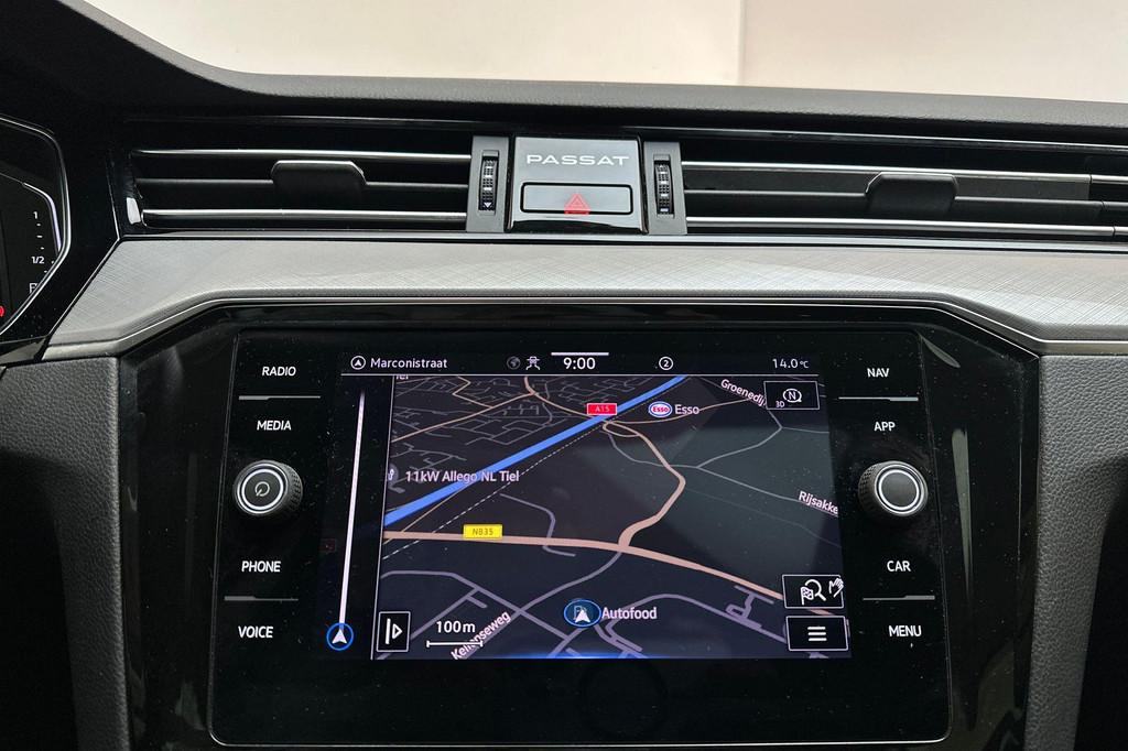 Volkswagen Passat (HZV39S) met abonnement