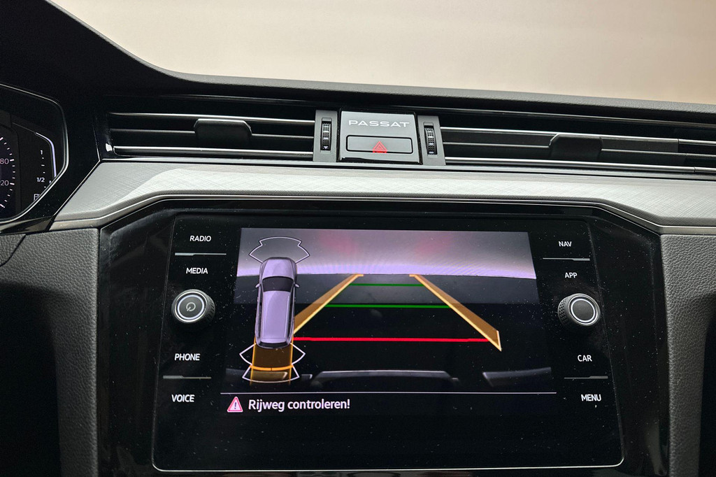 Volkswagen Passat (HZV39S) met abonnement