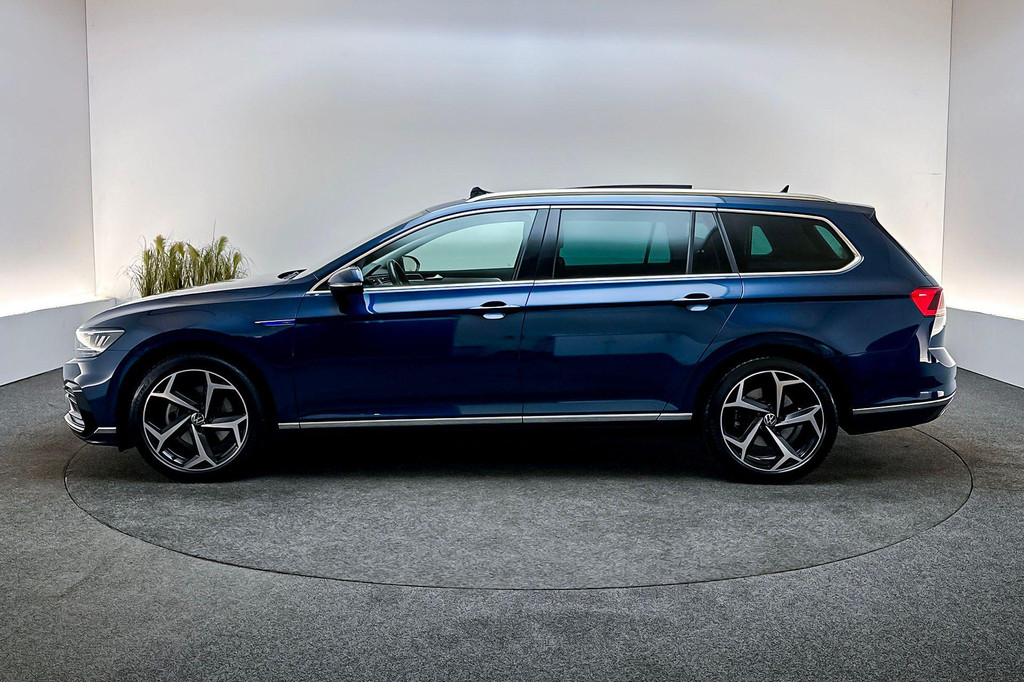 Volkswagen Passat (HZV39S) met abonnement
