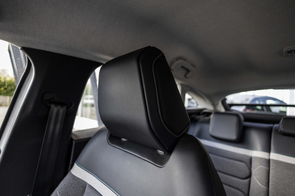 Citroën Ë-C4 (P682DJ) met abonnement