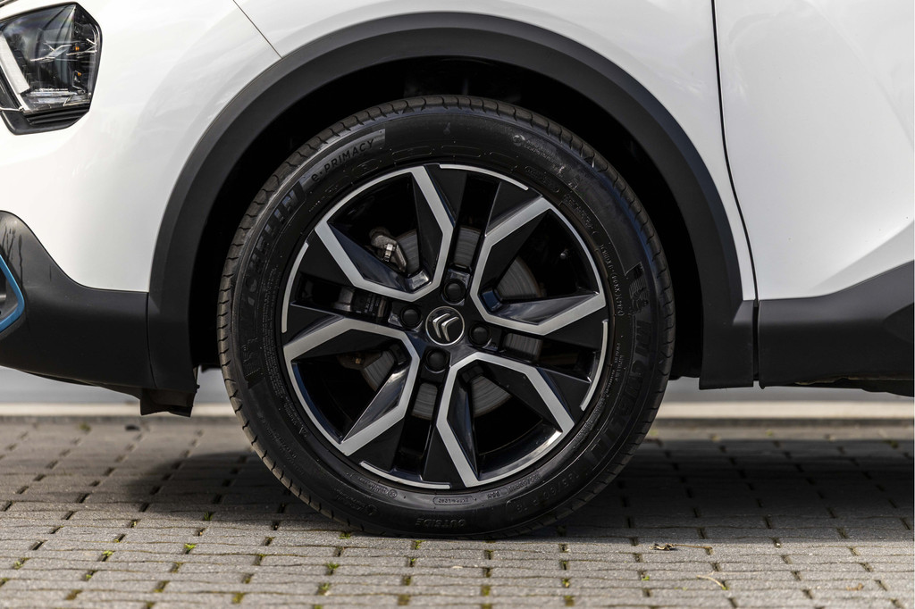 Citroën Ë-C4 (P682DJ) met abonnement