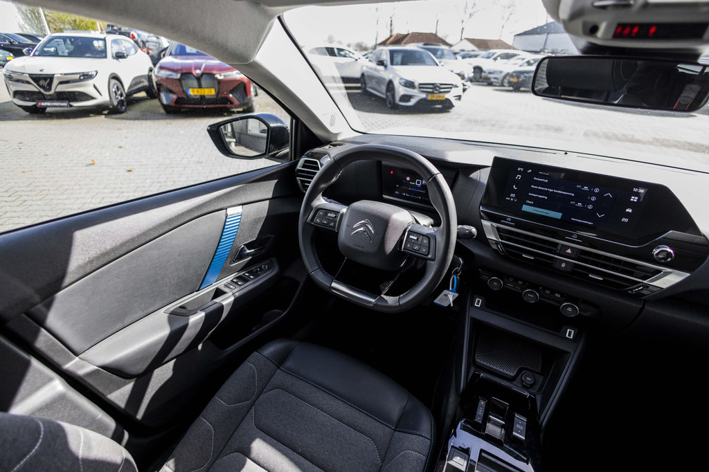 Citroën Ë-C4 (P682DJ) met abonnement