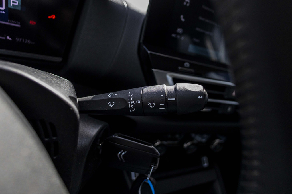 Citroën Ë-C4 (P682DJ) met abonnement