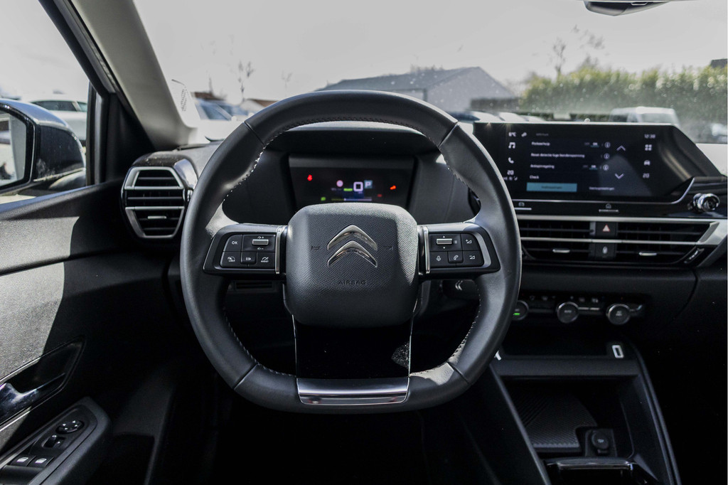 Citroën Ë-C4 (P682DJ) met abonnement
