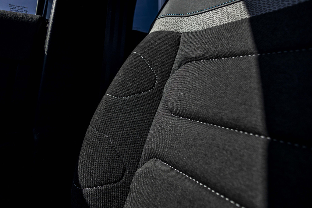 Citroën Ë-C4 (X879TV) met abonnement