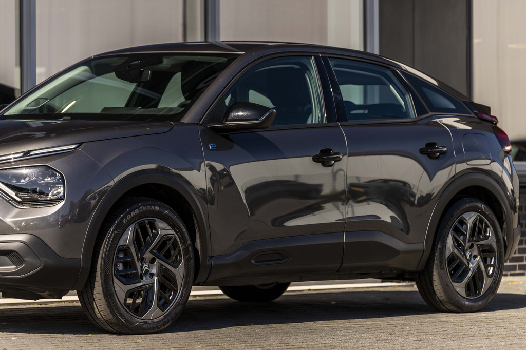 Citroën Ë-C4 (X879TV) met abonnement