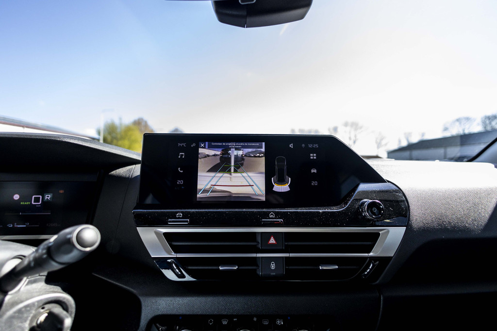 Citroën Ë-C4 (X879TV) met abonnement