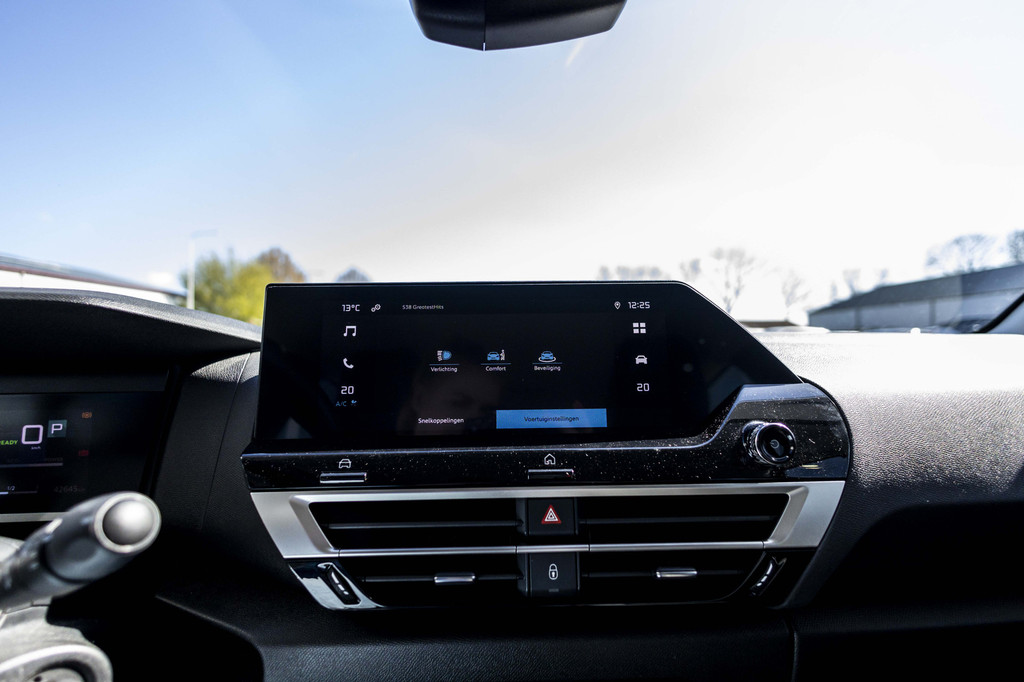 Citroën Ë-C4 (X879TV) met abonnement