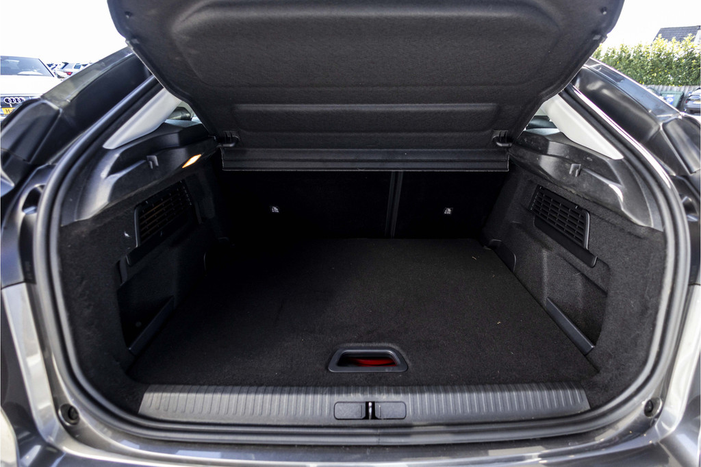 Citroën Ë-C4 (X879TV) met abonnement