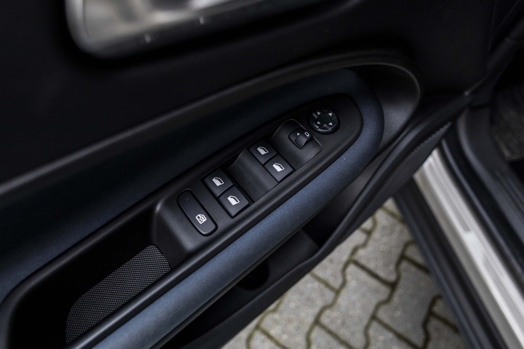 Alfa Romeo Junior (KFH99B) met abonnement