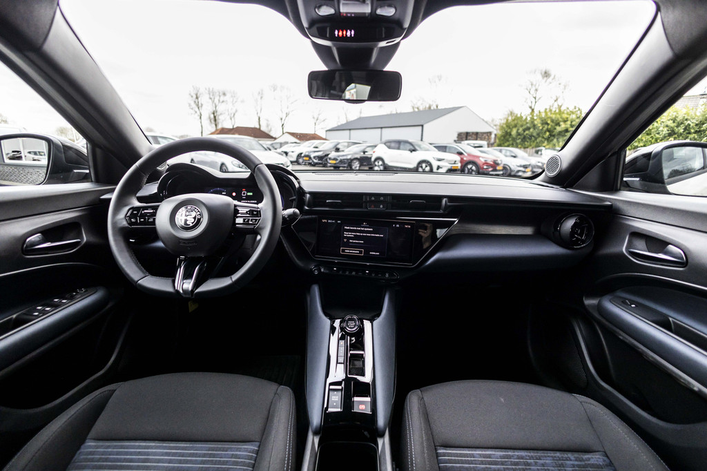 Alfa Romeo Junior (KFH99B) met abonnement