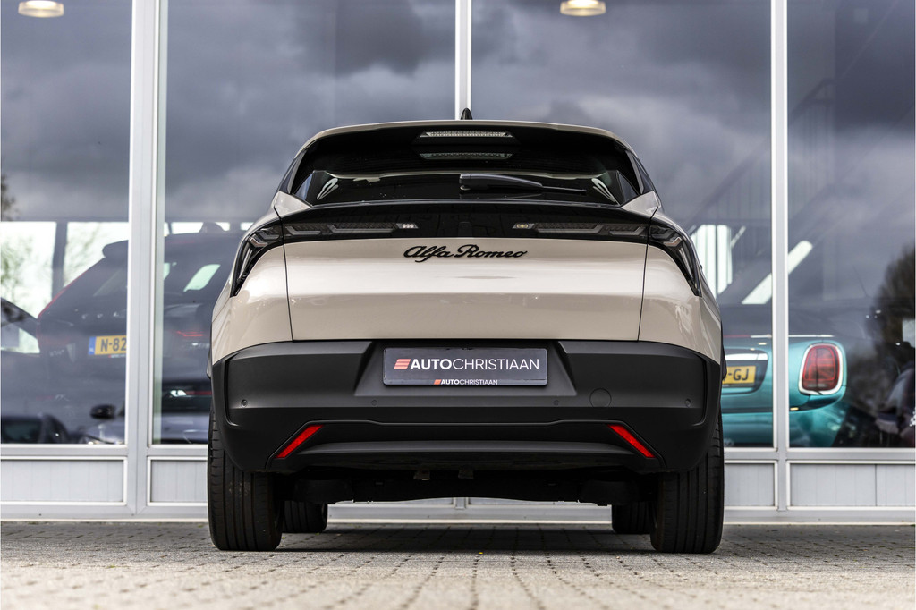 Alfa Romeo Junior (KFH99B) met abonnement