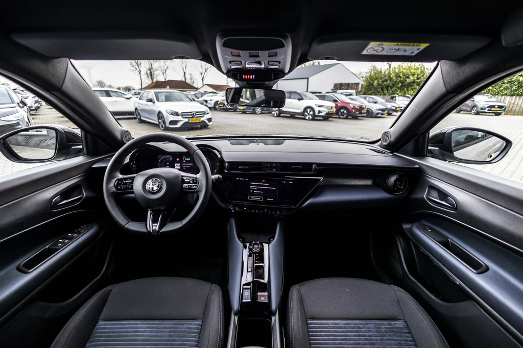 Alfa Romeo Junior (KFH99B) met abonnement