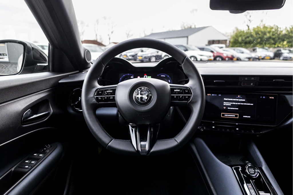 Alfa Romeo Junior (KFH99B) met abonnement